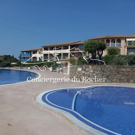 2 à 4 Pers, Piscine, Vue Aux Issambres Les Issambres